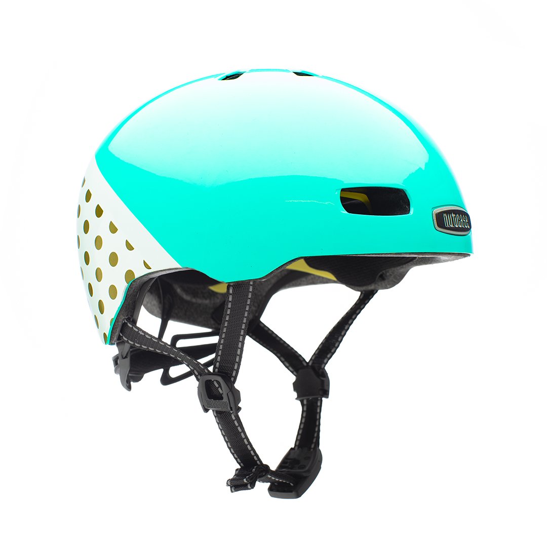 Nutcase street online helmet