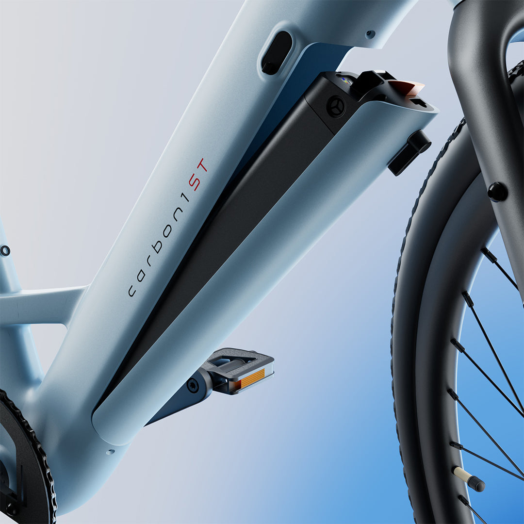 Carbon Classic Step Thru by Urtopia - Glacier Blue