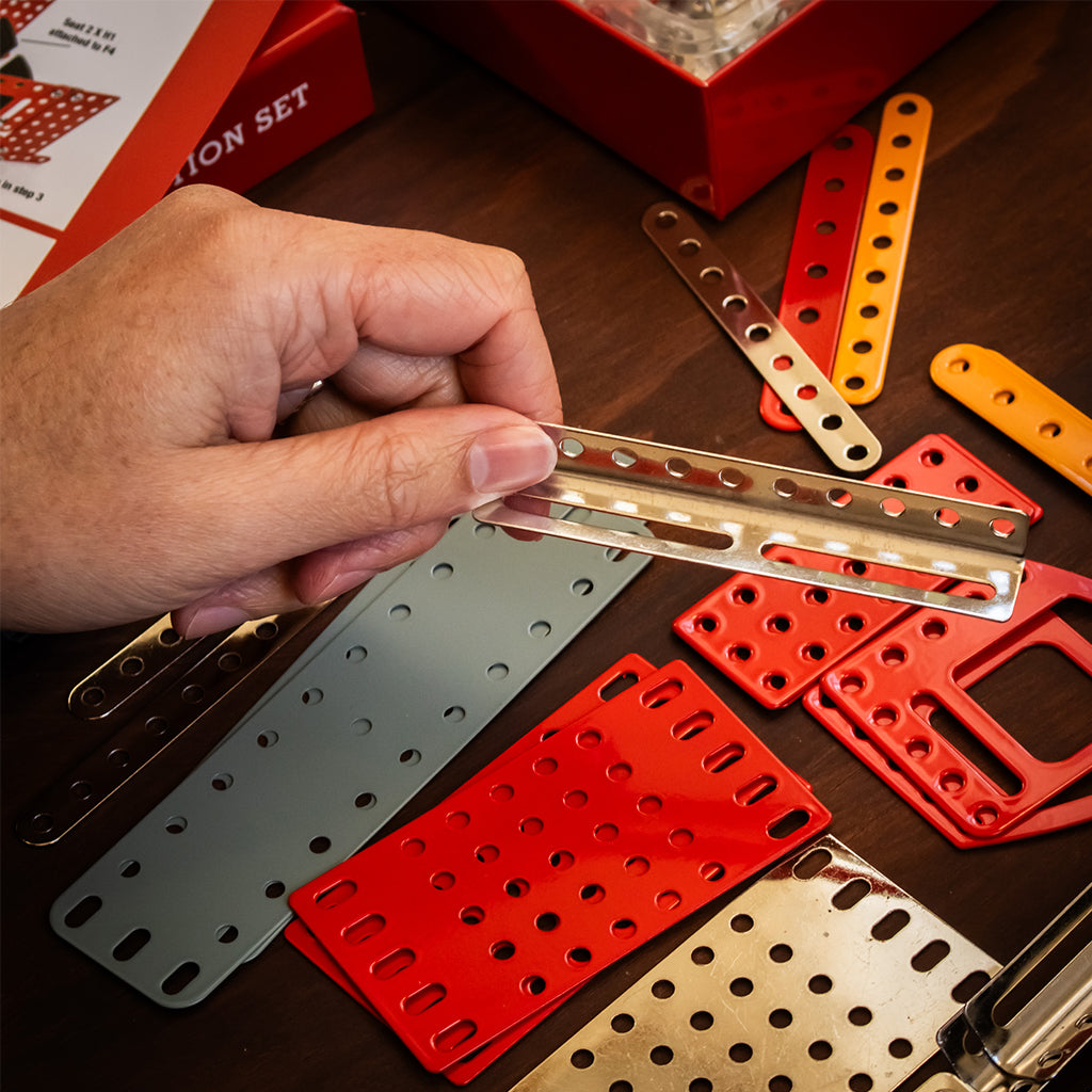 Fire Engine Metal Construction Set