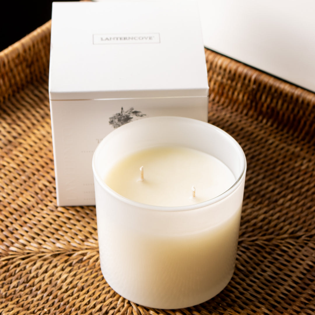 Lanterncove Hamptons Candle - White Wood Musk & Patchouli