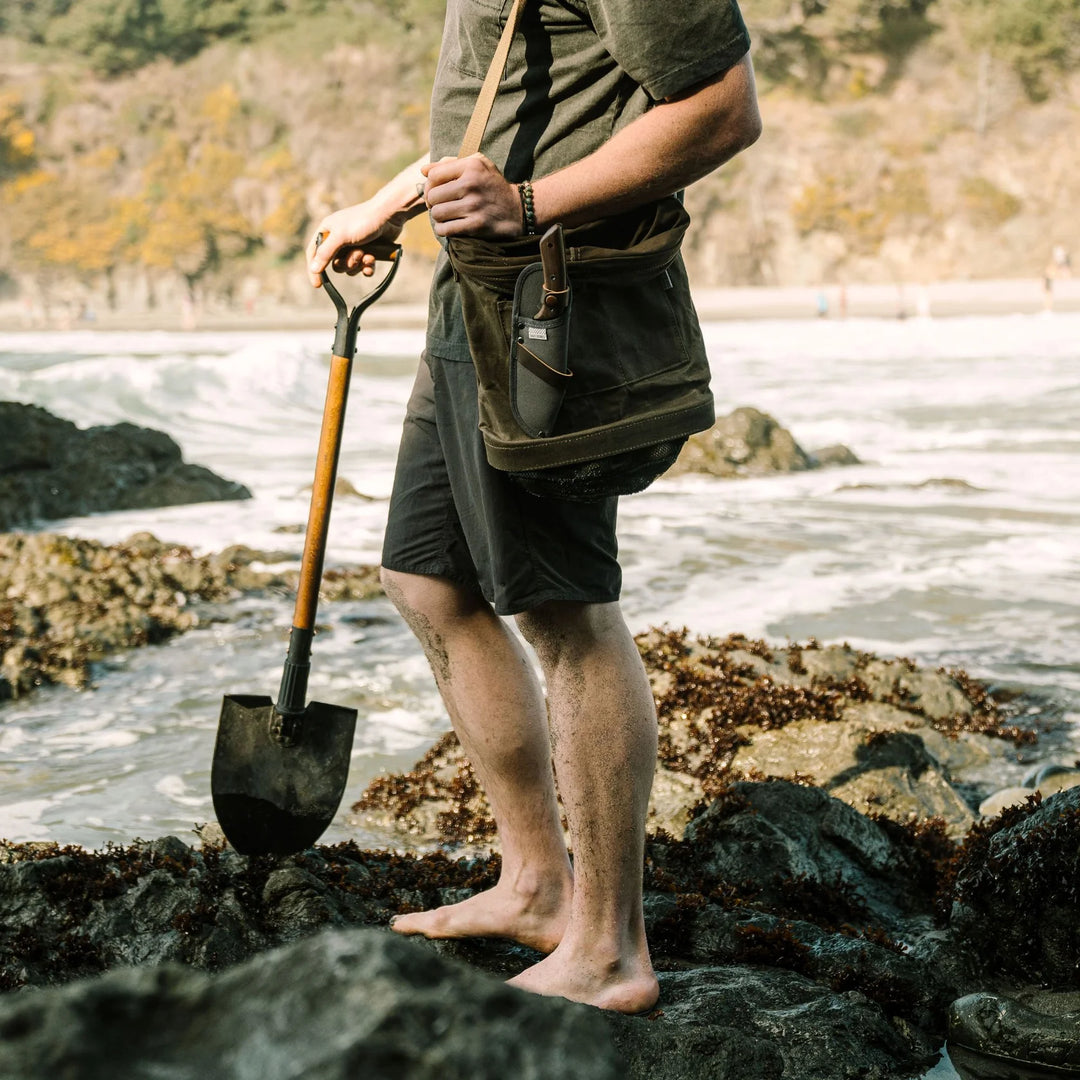 Barebones Folding Shovel with Sheath