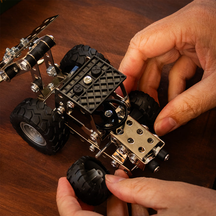 Tractor Mini Builder Metal Construction Set